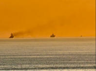 Am Montag durchfuhren drei russische Schiffe, zwei waren Kriegsschiffe, die Ostsee