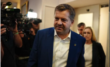 Eine CDU-gef�hrte Regierung w�re nur m�glich, wenn alle anderen Parteien zusammenarbeiten � dies gilt als unm�glich, kompliziert und kaum vorstellbar. Sven Schulze im Bild